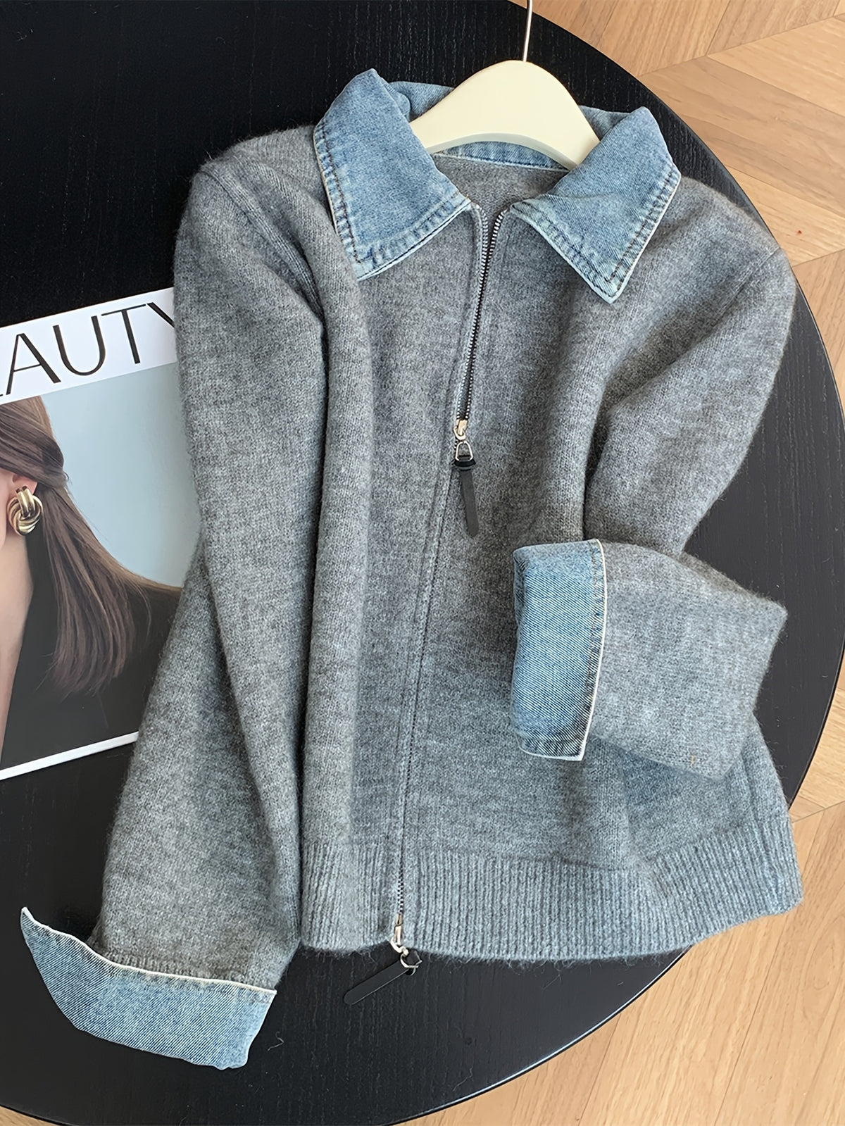 New Autumn/Winter Women's Fashion: Elegant and Stylish Denim Collar Patchwork Zipper Cardigan Sweater Jacket - Light Grey