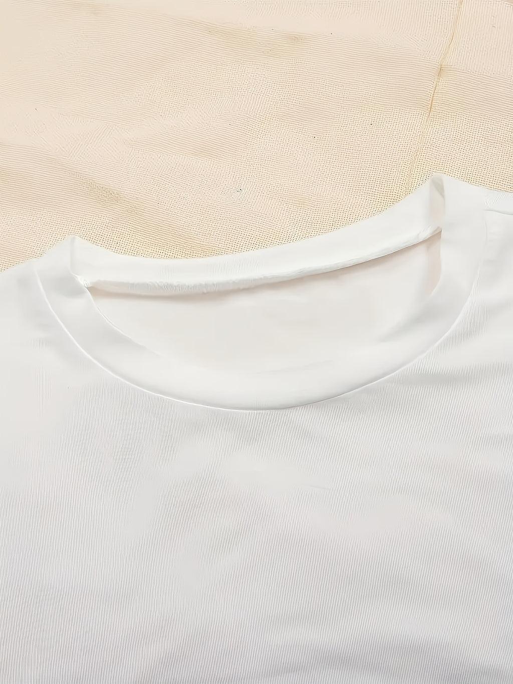 Women's Elegant Slim-Fit Solid Color Long Sleeve T-Shirt - Round Neck Blouse, Medium-Stretch Smooth Fabric, All-Season Versatile Top for Casual & Professional Wear, Machine Washable Shirt - White