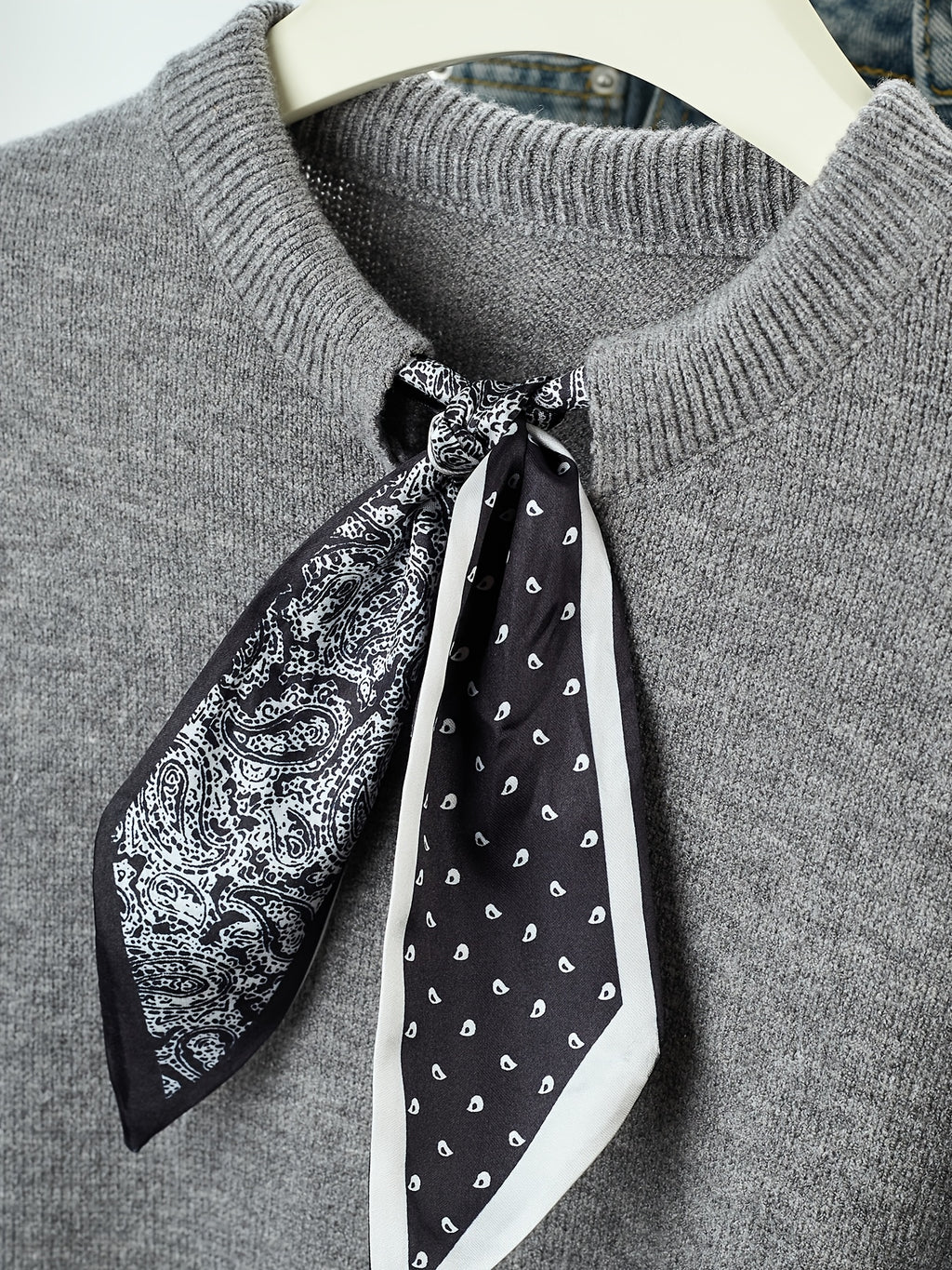 Gray Short-Sleeve Sweater with Scarf Bow Tie Collar - Round Neck Blouse-Compatible Suitable for Layering or Outerwear, Medium Stretch - Sweater for Commuting, Office & Casual Wear, Hand Washable Solid Color - Grey