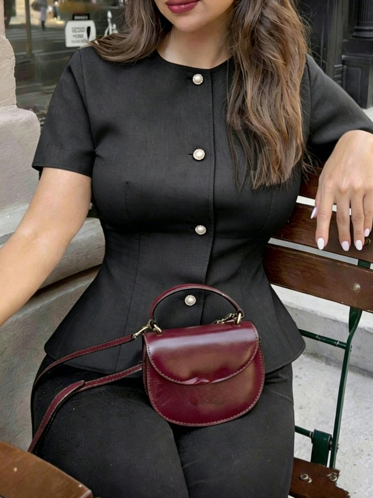 Women's Fashionable and Elegant Commuter Shirt - Black