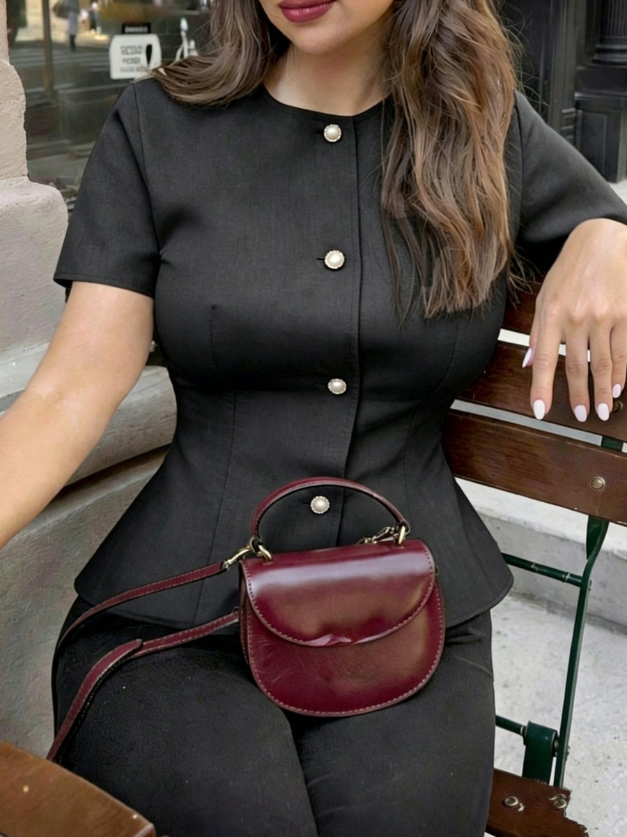 Women's Fashionable and Elegant Commuter Shirt - Black