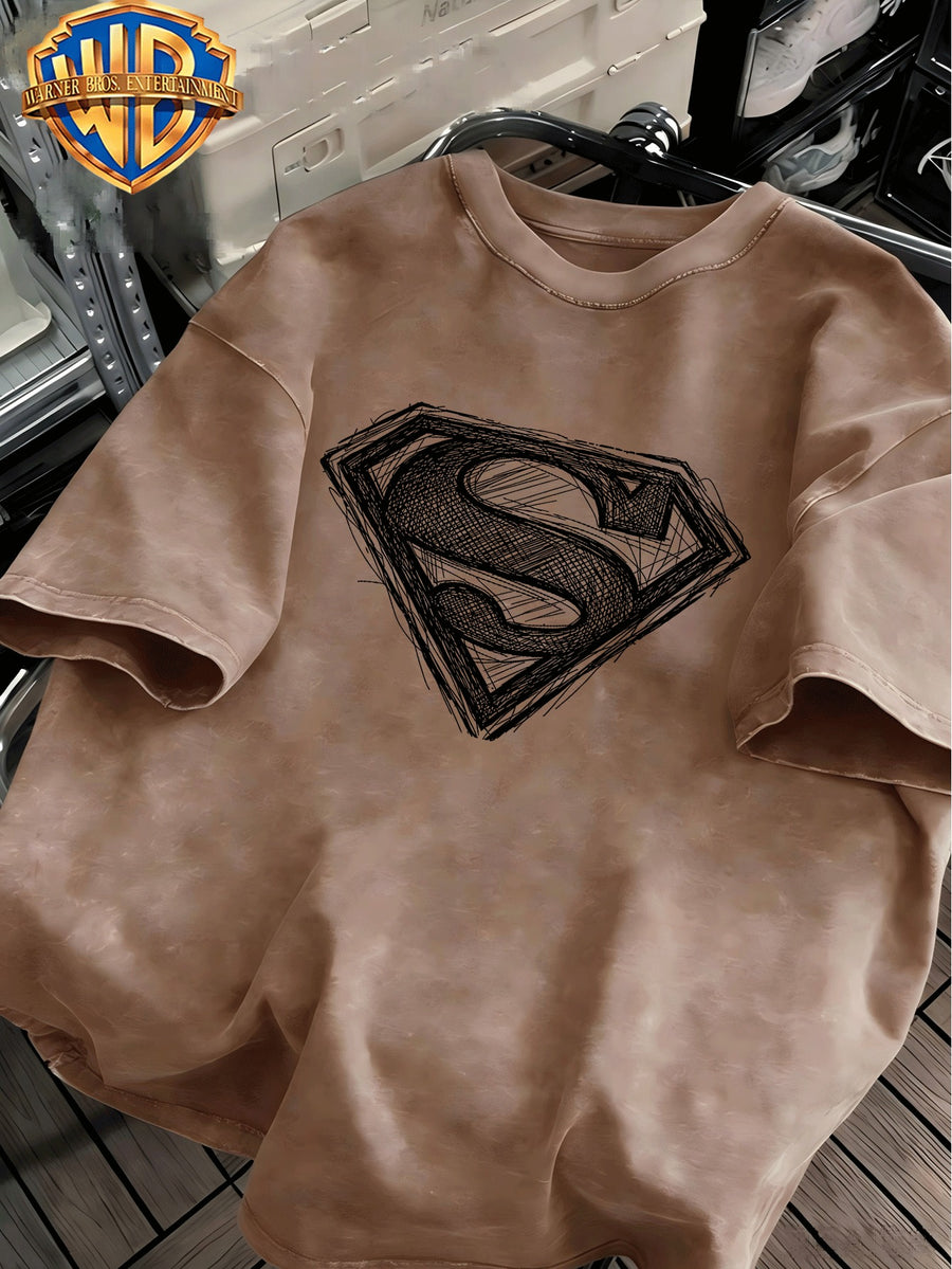 100% Washed Distressed T-Shirt, Superman Sketch S Shield Street Print, American Retro Street Cool Short Sleeve Top, Suitable for Outdoor Wear, Gym, Office, And Daily Fashion, Essential for Men'S Wardrobe - Unisex - Coffee Color