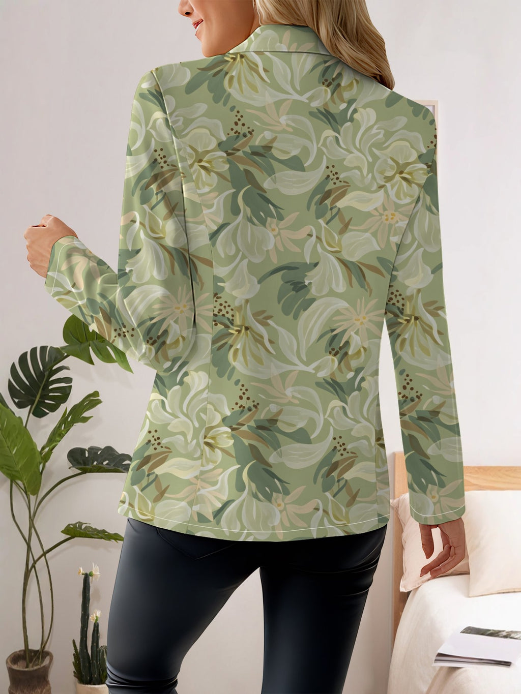 Seasonal Elegant Printed Outerwear, Classic Suit And Cardigan Combined Design. Premium Printed Details, Comfortable to Wear. Matches Well for Casual Elegant Daily And Elegant Party Dressing - White Flowers On Green Background
