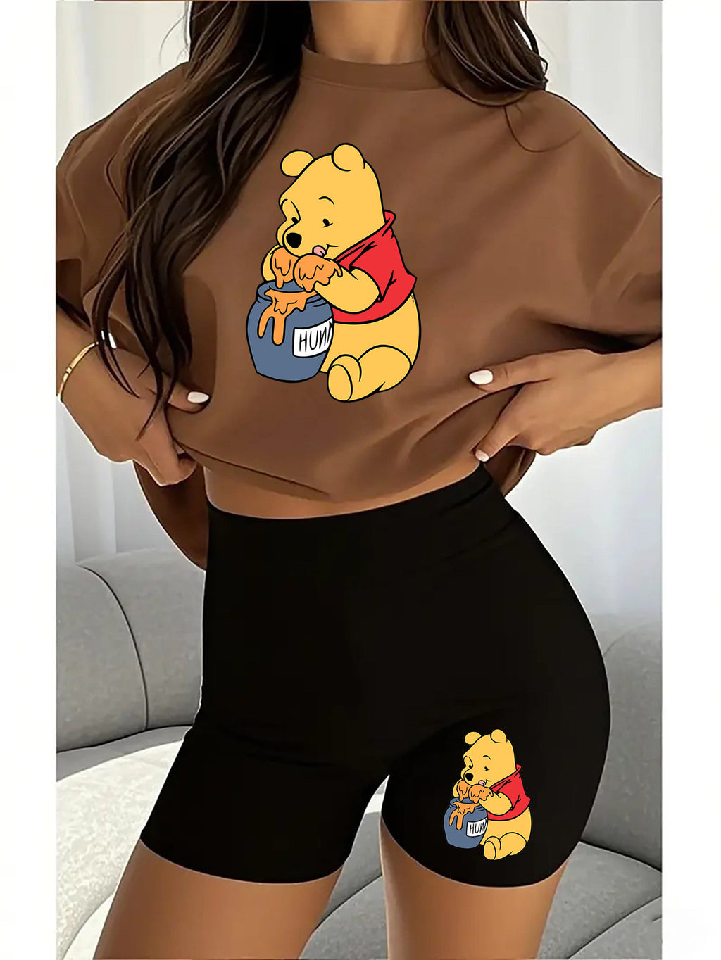 Women'S Disney-Themed T-Shirt Set Featuring a Casual Round Neck And Short Sleeves with a Winnie The Pooh Print, Perfect for Everyday Wear Or As a Gift. Ideal for Daily Outfits, Trendy Casual Wear - Coffee Brown
