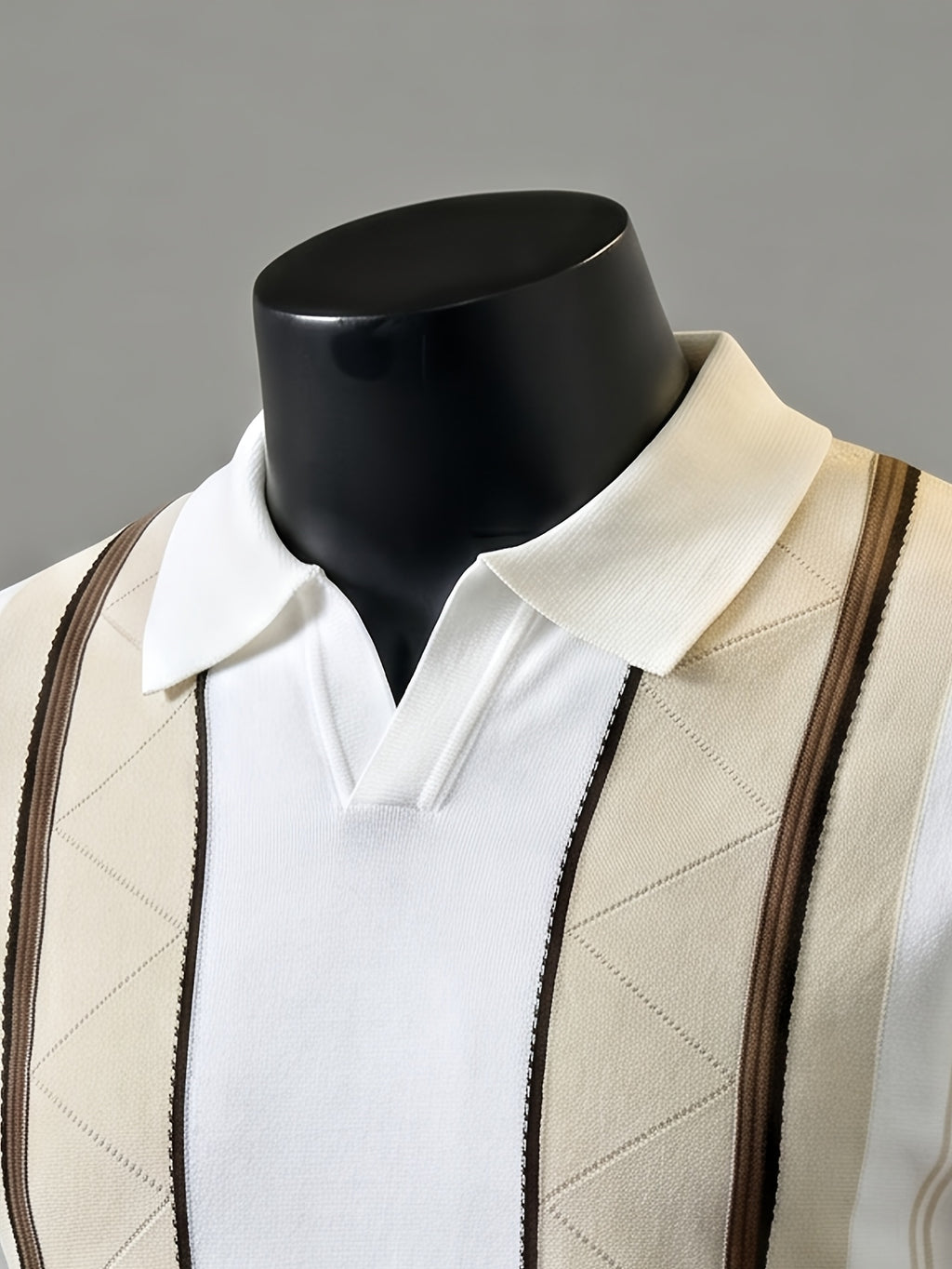 Men's Knitted Short-Sleeve Polo Shirt with Breathable Knit Mesh Eyelet Design, Multi-Color Contrast Striped Jacquard Knit Pattern, American-Style Lapel with Seagull Collar, Stylish and Slimming, Light Luxury Fashion, Designer Style Golf Polo Top - White