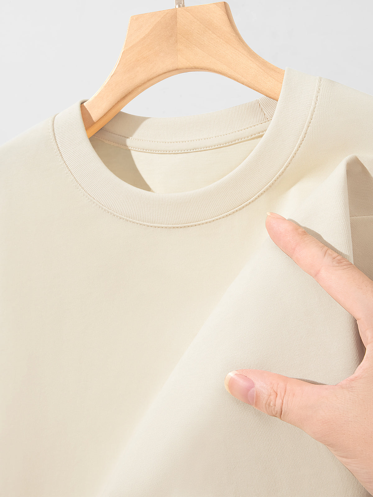 JEEP Men's Pure Long-Sleeve T-Shirt, 210g, Crew Neck, Solid Color, Wear-Resistant, Breathable, for Spring/Autumn Casual and Sports as a Base Layer Top - Asami