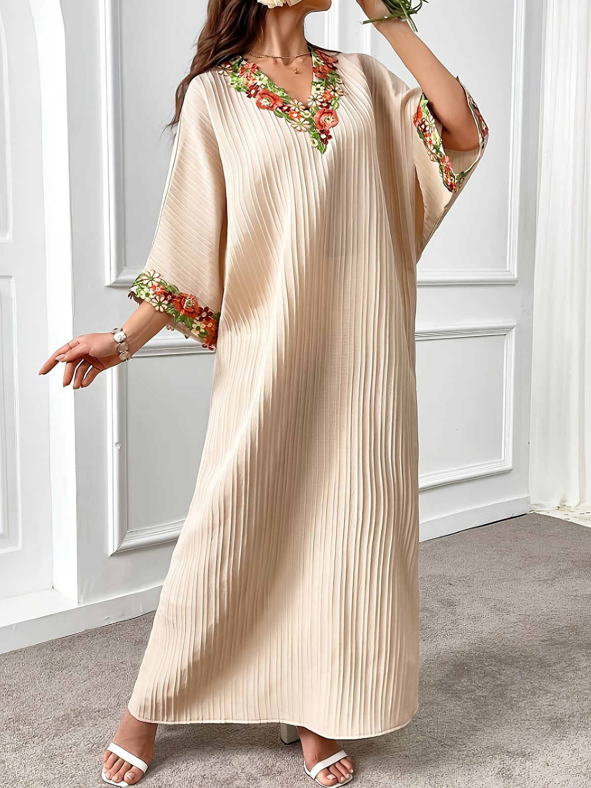 Elegant Women'S Maxi Abaya with Batwing Sleeves & Contrast Lace Detail - Loose Fit, Solid Color, Intricate Embroidery, Polyester, Perfect for Summer - Beige
