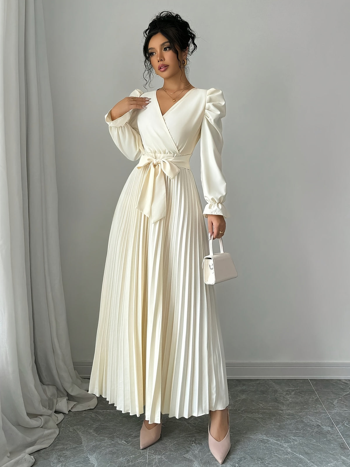 Hot Spring/Summer Elegant Cross V-Neck Flared Pleated Maxi Skirt for Women - Apricot
