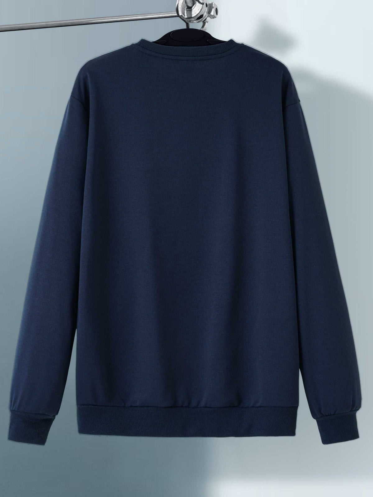 This Pullover Features a Round Neck And a Stylish Airplane Print, Making It a Versatile And Fashionable Choice for Casual Sportswear. It'S a Trendy Long-Sleeve Sweatshirt Suitable for Outdoor Activities, Perfect for Autumn And Winter Men'S Fashion - Navy Color