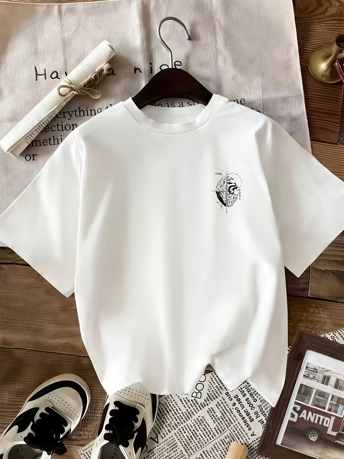 Women's Retro Minimalist Short-Sleeve T-Shirt - Front & Back Heart-Brain Sketch Print & English Lettering, Round Neck -Line Suitable for Casual Casual Attire, /Korean Style Summer Top - White