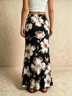 Women's Daisy Print High-Waisted Mermaid Skirt with Drawstring Elastic Waist, Draped and, Vacation Style Maxi Dress - Black