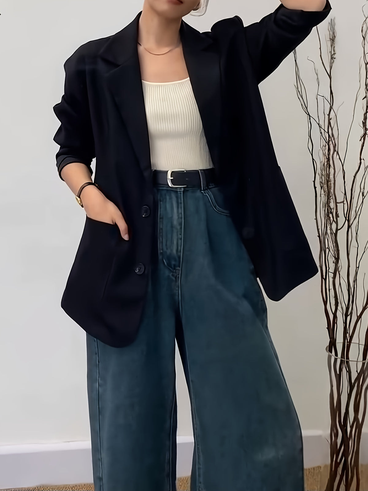 A new stylish Women's Korean-style autumn and winter single-layer suit jacket, loose thin suit with pockets, elegant and versatile, suitable for both casual and commuting wear. [No lining, looks good on those weighing less than 65 kilograms] - Black