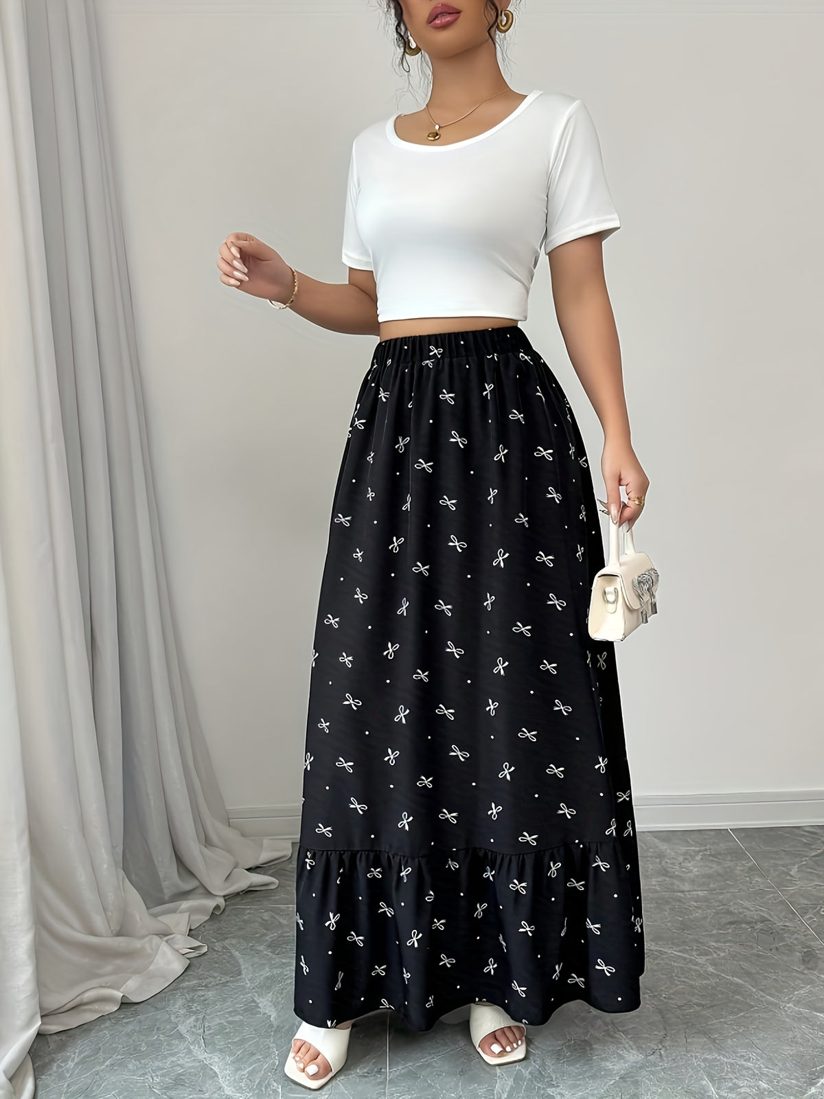 Directed Women'S Printed Black Floral Elastic Waist Lace Skirt - Black