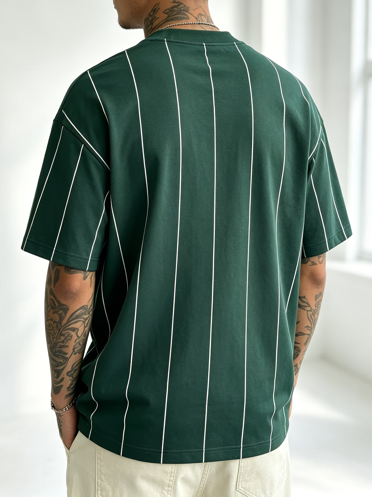 Black Vertical Stripe Print Crew Neck T-Shirt - Minimalist Line Contrast Color Design - Comfortable Casual Fit - Summer Korean Style Short Sleeve Top, Refreshing and Attractive, Daily Wear. Printed Design – Not Textured - Mixed colors