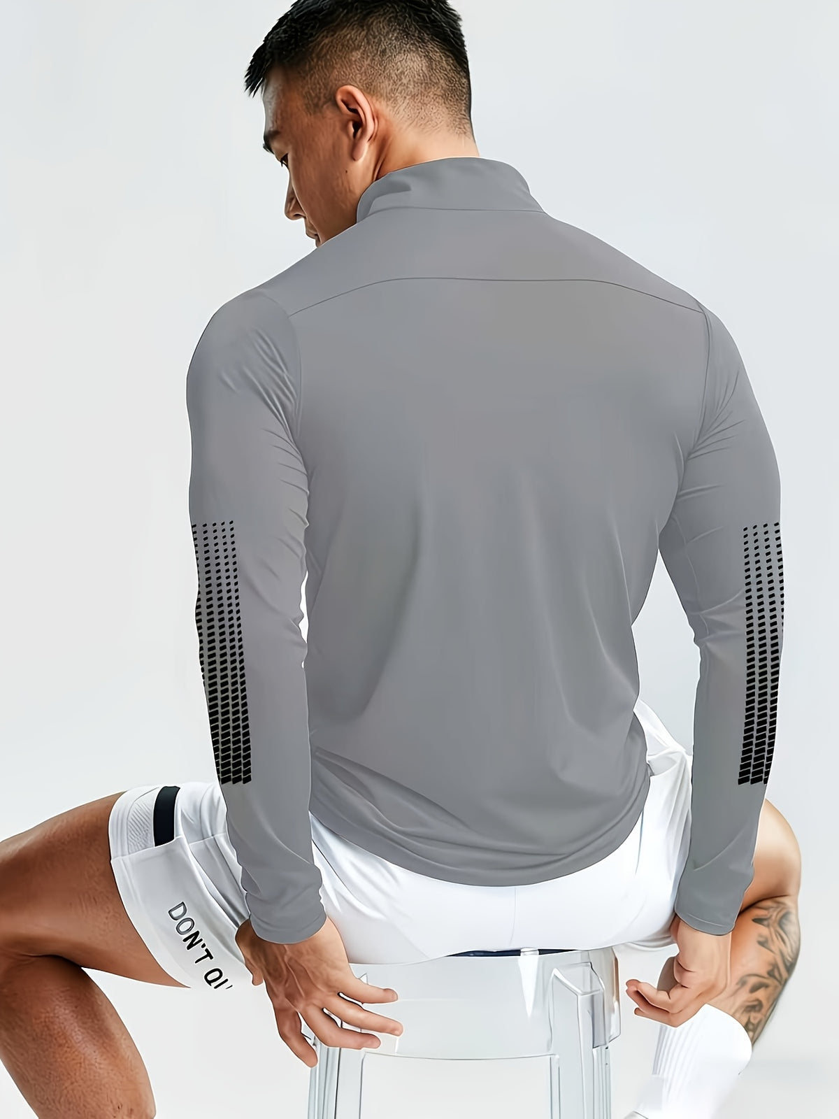 Single Top Casual Athletic Stand-Up Collar Zipper Polo Shirt, Men'S Slim Fit Athletic Polo Shirt, Soft Fiber with Moisture Wicking, Quick Drying, And Wrinkle Resistant Properties, Suitable for Sports Or Outdoor Activities - Grey