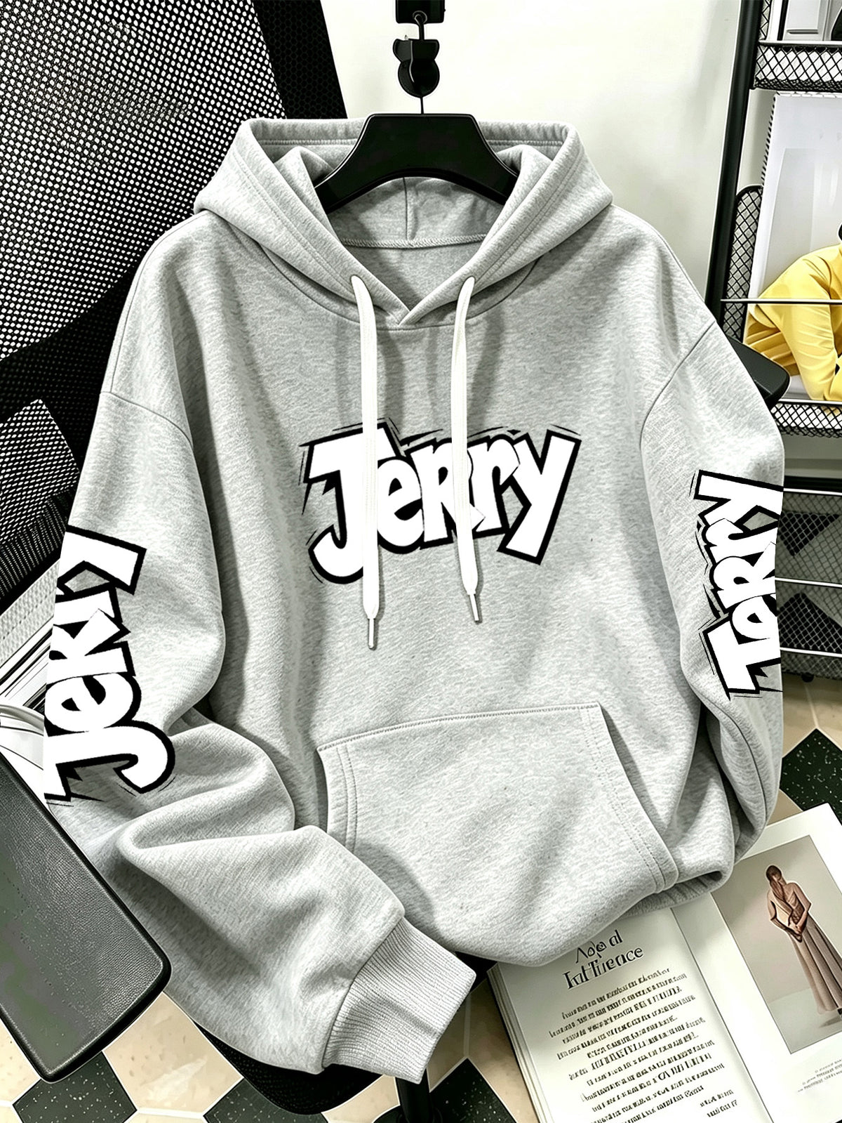 By Warner Bros., 2026 New Fun Cartoon Print, Men's Hoodie, Hooded Sweatshirt, Kangaroo Pocket and Drawstring Hat, Suitable for Daily and Outdoor Sports Wear, Autumn and Winter Warm Jacket, Fashionable Jacket - Light Grey