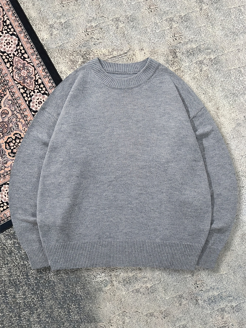 Men's New Autumn/Winter Casual Loose-Fit Simple Solid Color Street Vintage Commuter Versatile Basic Short Cropped Lazy Style Fabric Long Sleeve Crew Neck Pullover Knit Top - Grey