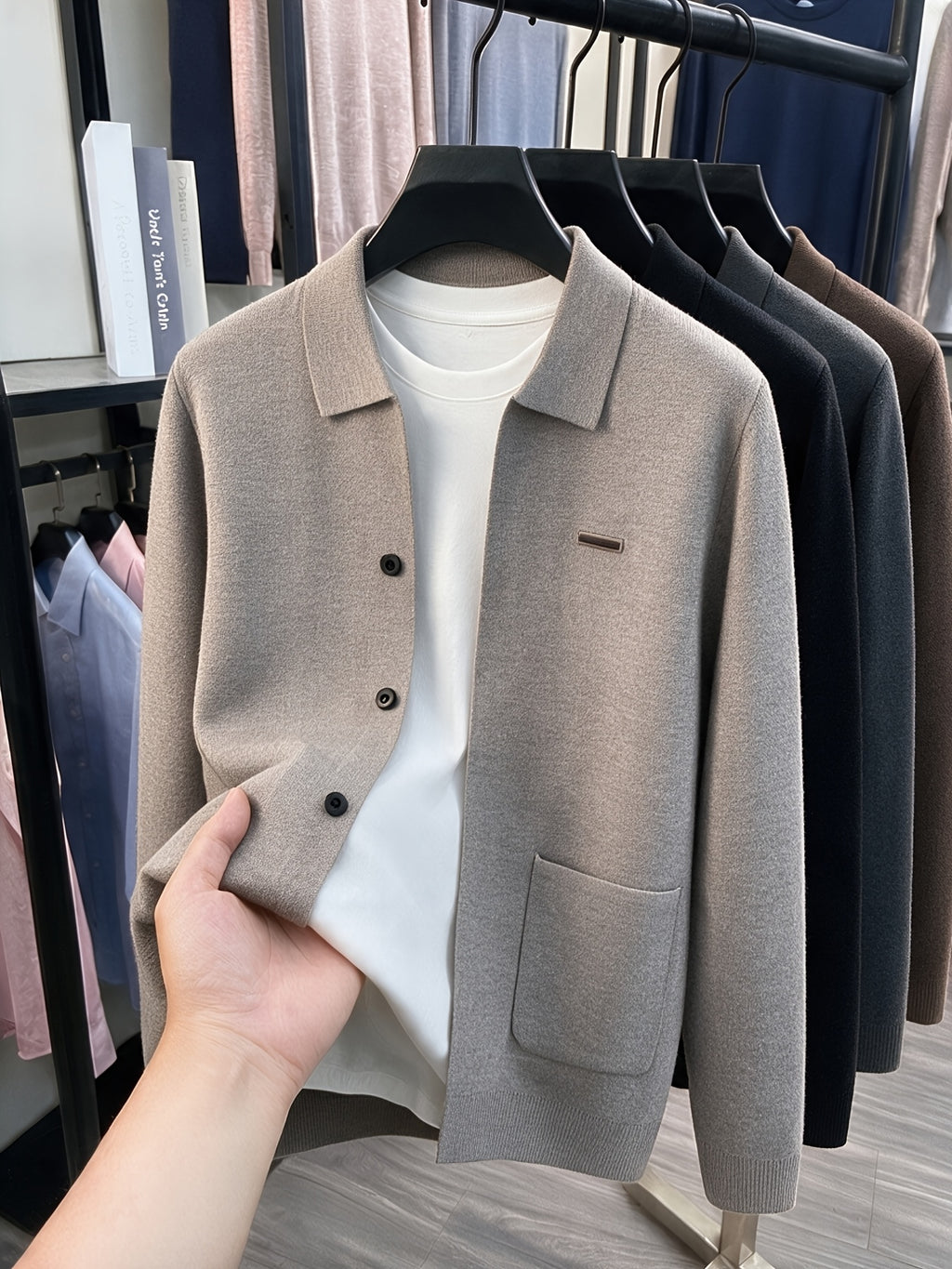 Du Jing Lan OBM Men's Autumn/Winter New Arrival Knitted Cardigan, Old Money Style Solid Color Single-Breasted Open Front Lapel Knit Cardigan, Men's Business Casual Fashion Open Front Knit Cardigan Top, Suitable for Layering in Spring - Khaki