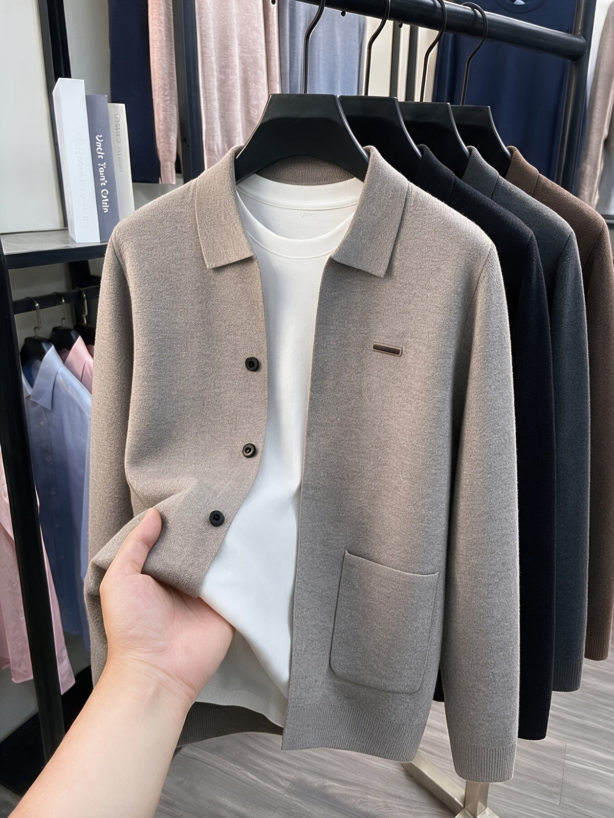 Du Jing Lan OBM Men's Autumn/Winter New Arrival Knitted Cardigan, Old Money Style Solid Color Single-Breasted Open Front Lapel Knit Cardigan, Men's Business Casual Fashion Open Front Knit Cardigan Top, Suitable for Layering in Spring - Khaki