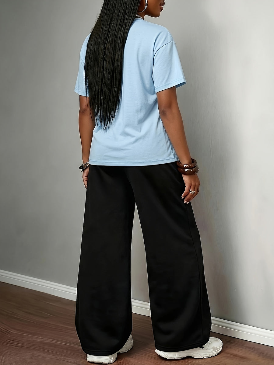 Spring/Summer New Set: 2pcs Outfit Featuring Hand-drawn Floral Print, Multi-color Round-neck Short-sleeve Top and Loose-fit Drawstring Straight-leg Pants. A Fashionable Y2K Streetwear Style with Hip-hop Y Vibes, Perfect for Summer Streetwear - Blue+Black