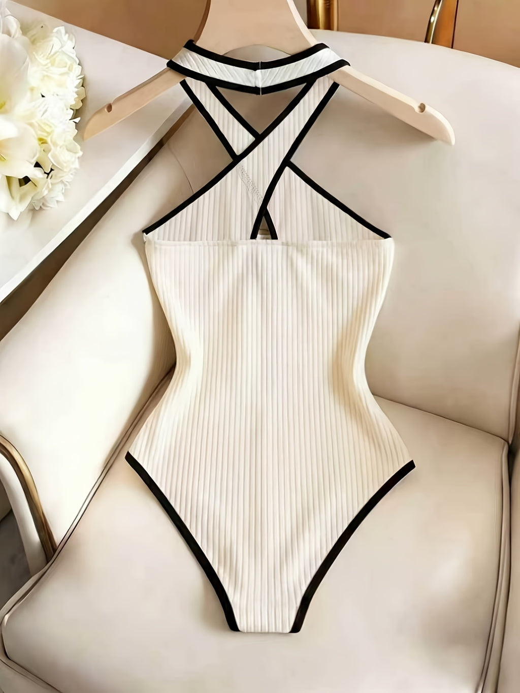 Women's Sexy Hot Style Bodysuit, Criss-Cross Halter Neck Cut-Out Slim Fit Jumpsuit, Suitable for Spring/Summer Dates and Parties - Off-white