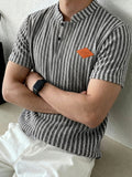 [ROYALBOY] Presents a New Spring Collection Featuring a Black And White Herringbone Patterned Short-Sleeve Shirt, Perfect for Parties And Gatherings - White