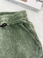Small Niche Design, Fashionable and Trendy Patterns, Printed Women's Summer Retro Washed Distressed Shorts, Loose and Casual - Green