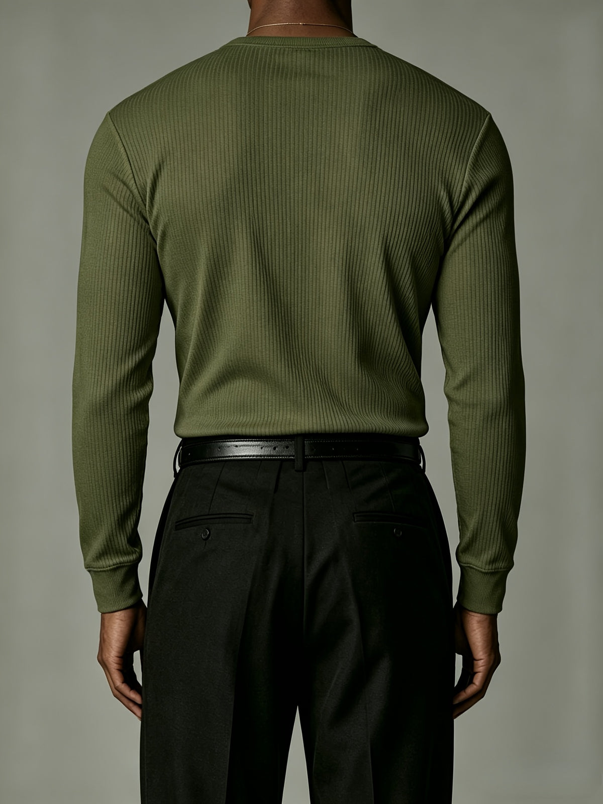[Josh Mei OBM] Western Minimalist Men'S White Henley Shirt, Premium Gray Texture V-Neck Top, Urban Gentleman Casual Commute Wear - Olive Green