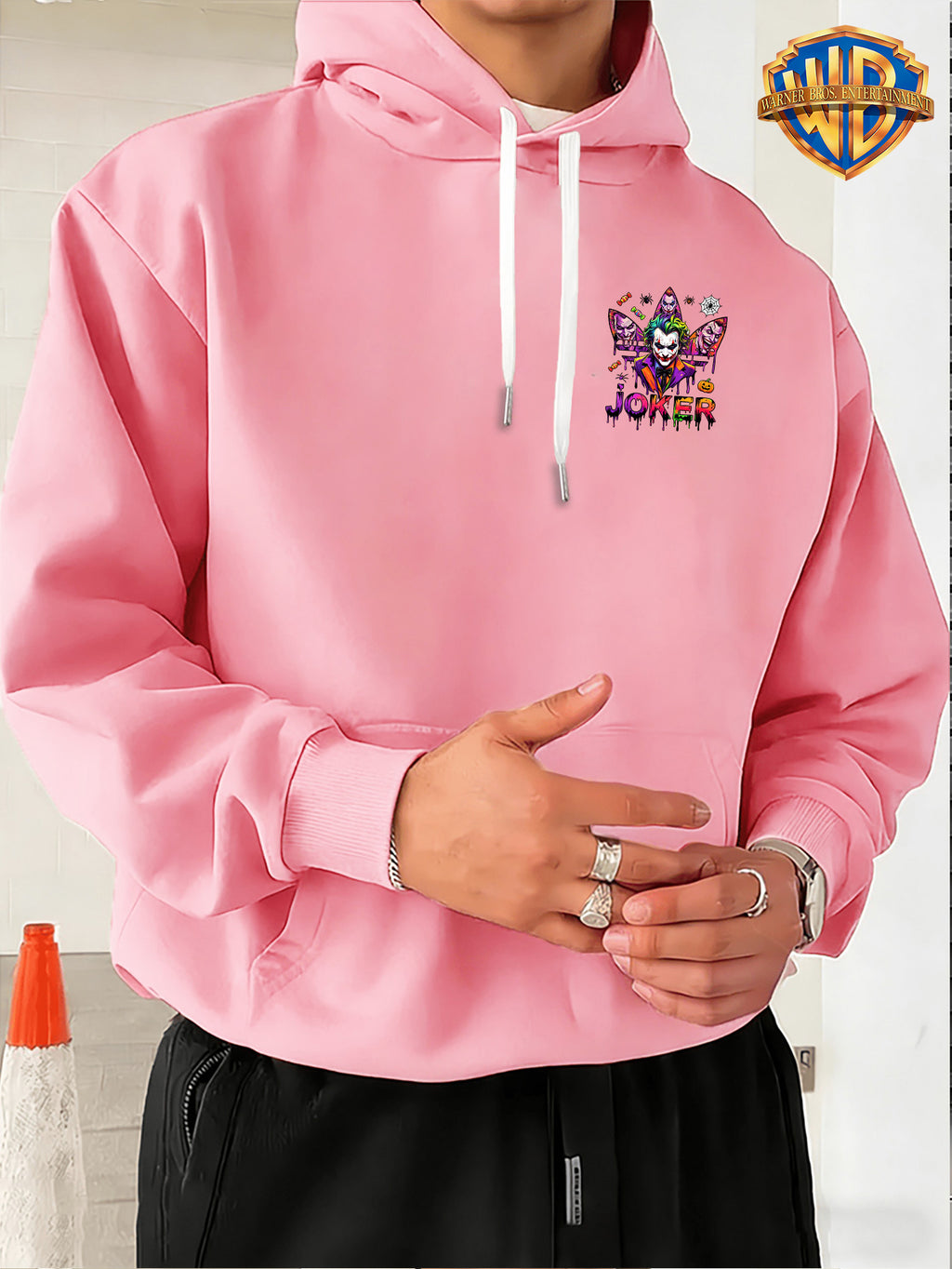 Warner Bros. Official Licensed Men'S Hoodie, Halloween Splatter Graffiti Theme Multi-Version Clown Head, Featuring Spider, Web, Candy, Pumpkin And Other Halloween Elements, Dripping Paint Effect Pattern Print, Street Style Men'S Pullover Hoodie - pink