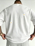 Men'S T-Shirt, Loose Fit Design with Small Daisy Patterns on Back, Easy Fresh Style for Casual Wear, Short Sleeve And Breathable, Ideal for Spring And Summer, Minimalist Aesthetic - White