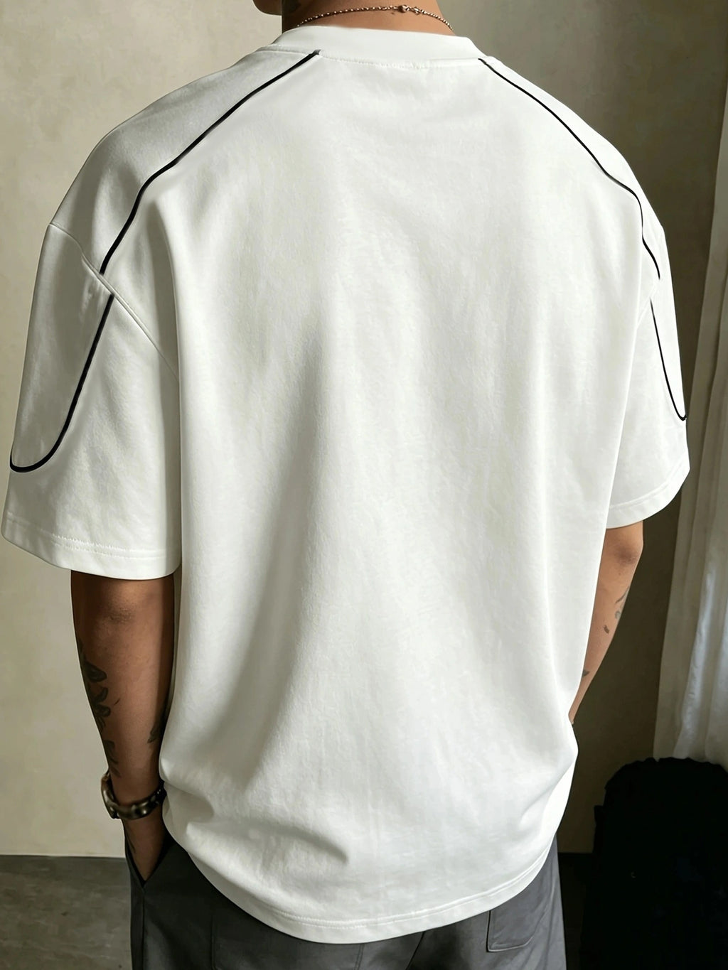 [Printed Design-Not Textured] Athletic Casual Men'S Short Sleeve T-Shirt, 1pc Top, Line Design, Sporty Style, Comfortable All-Match Top, Machine Washable Soft Fabric, Full Size Range, Daily Commute, All Seasons Wear, Best Gift, Youthful Feel - White