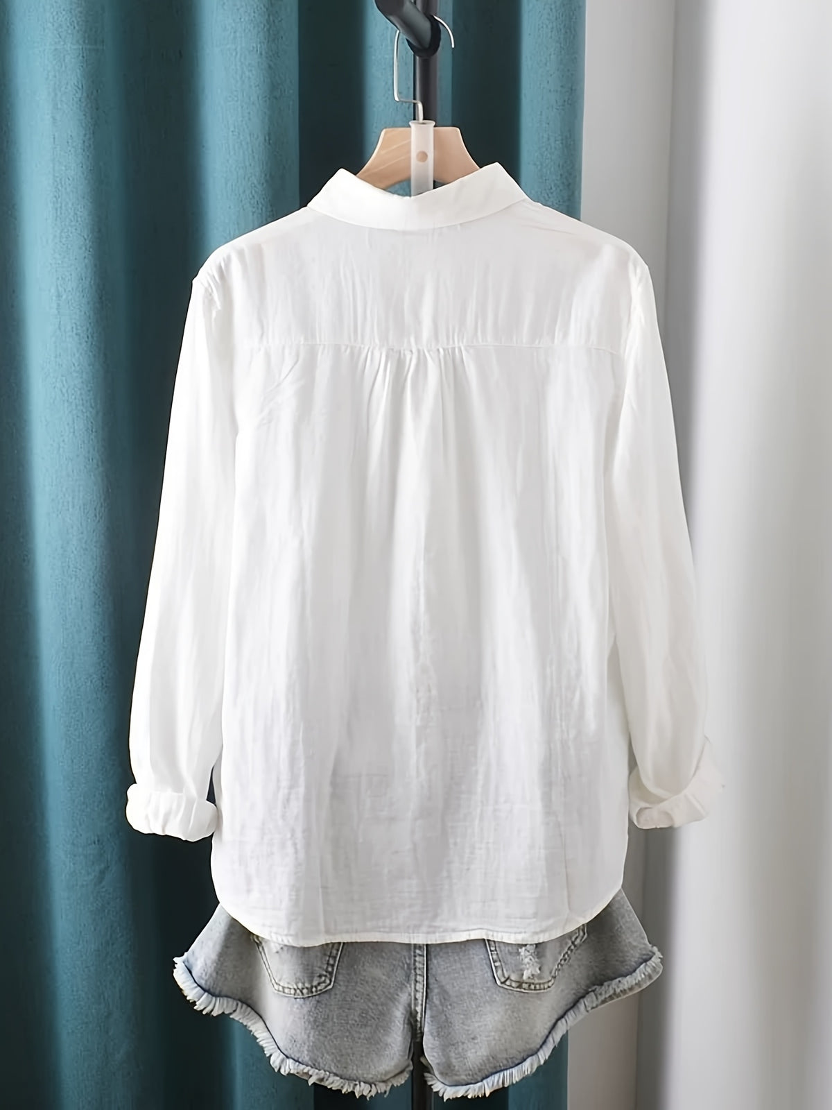 Fresh Literary Watercolor Ink Print Long Sleeve Shirt Women'S Spring Summer New Fashion Temperament Elegant Versatile Outerwear Top - White
