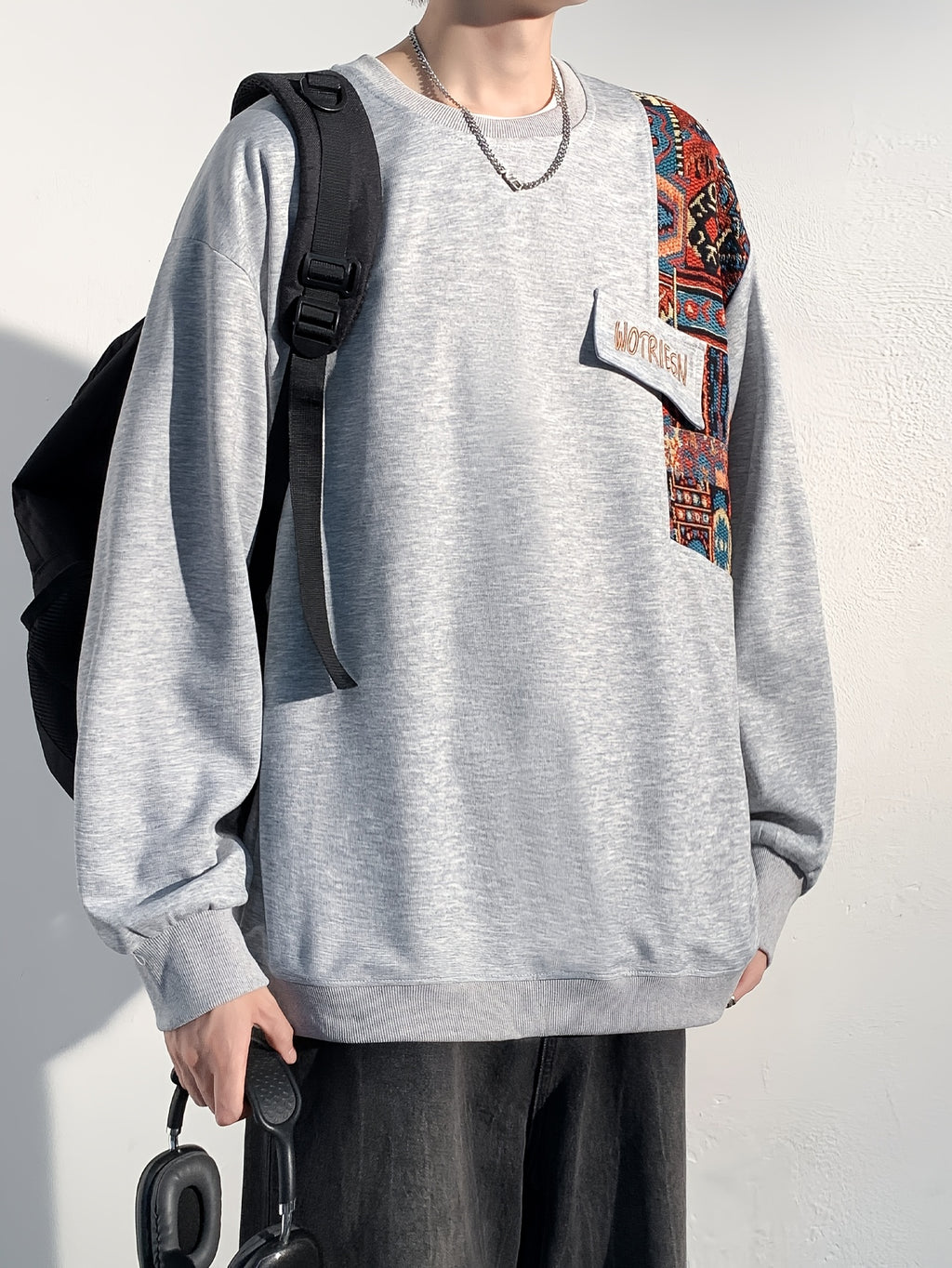 Men's Chinese Vintage Patchwork Crewneck Sweatshirt, Ethnic Style Embroidered Loose Drop-Shoulder Pullover, for Spring/Autumn Daily Streetwear Outings - Grey