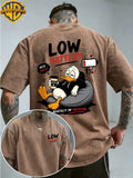 [Warner Bros] Officially Licensed, Men's Short Sleeve Lazy Duck Design Print, American Retro Washed Vintage T-Shirt, Outdoor Sport Casual Wear, Suitable for Daily Commuting, Machine Washable - Coffee Brown