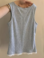 Gray Short Vest Women'S Inner Layer Slim Sleeveless Top Mushroom Trim Lace Patchwork Round Neck Base Layer Spring Summer Thin Breathable Sweat-Wicking Carpenter Short Vest - Light Grey