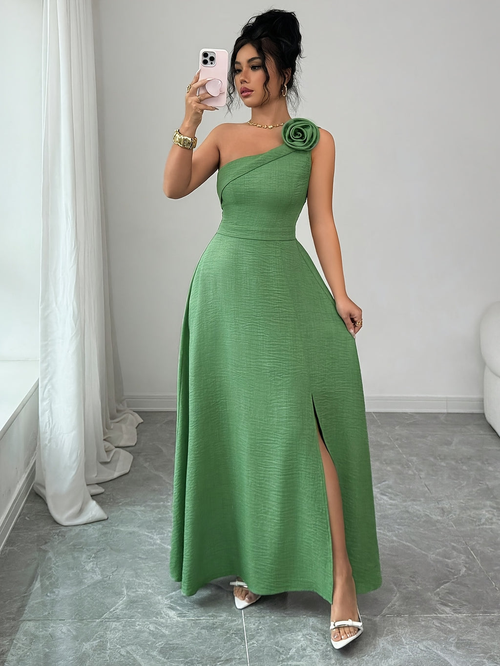 New Summer Women's Off-Shoulder Rose-Embellished Long Dress with Waist-Defining Slit, Elegant One-Shoulder Design, Mature Style for Dates and Banquets - Yellow-green