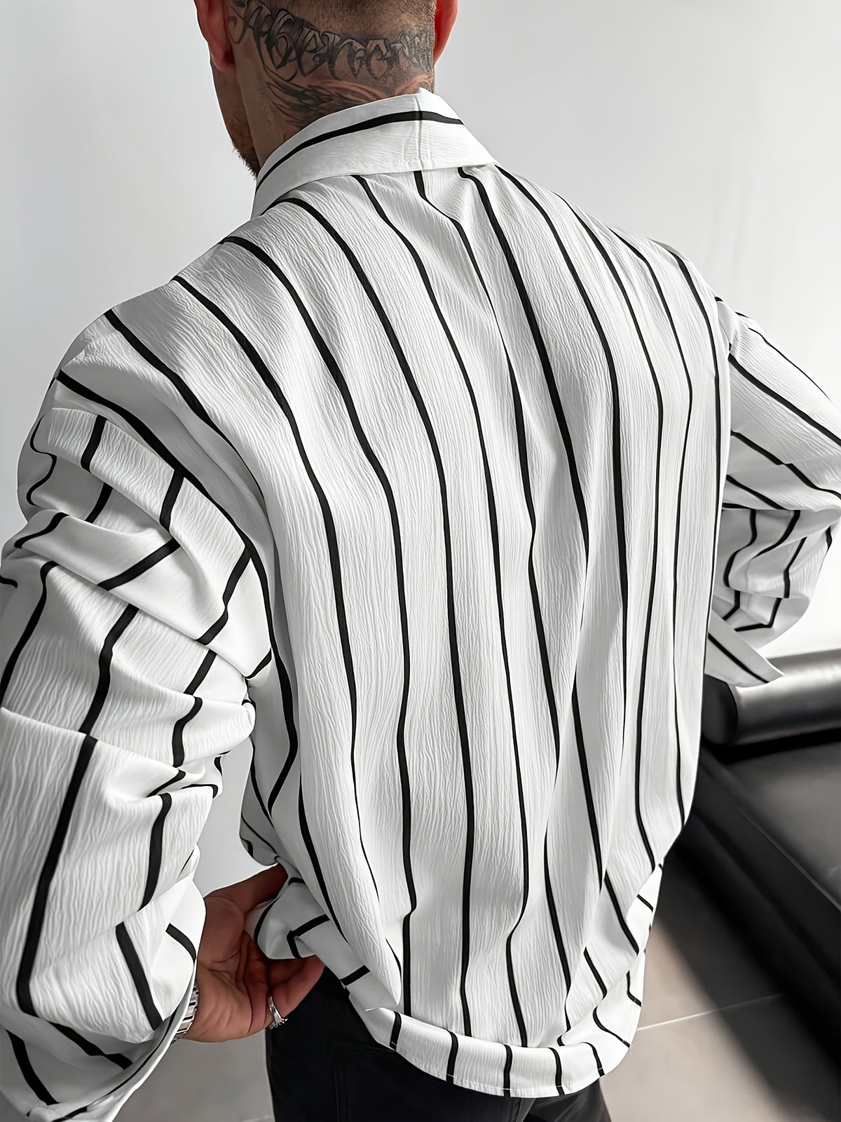 Men's Classic Black and White Striped Long-Sleeve Shirt, Textured Button-Up Shirt, Suitable for Casual and Office Commuting, All Seasons, Men's Gift - White