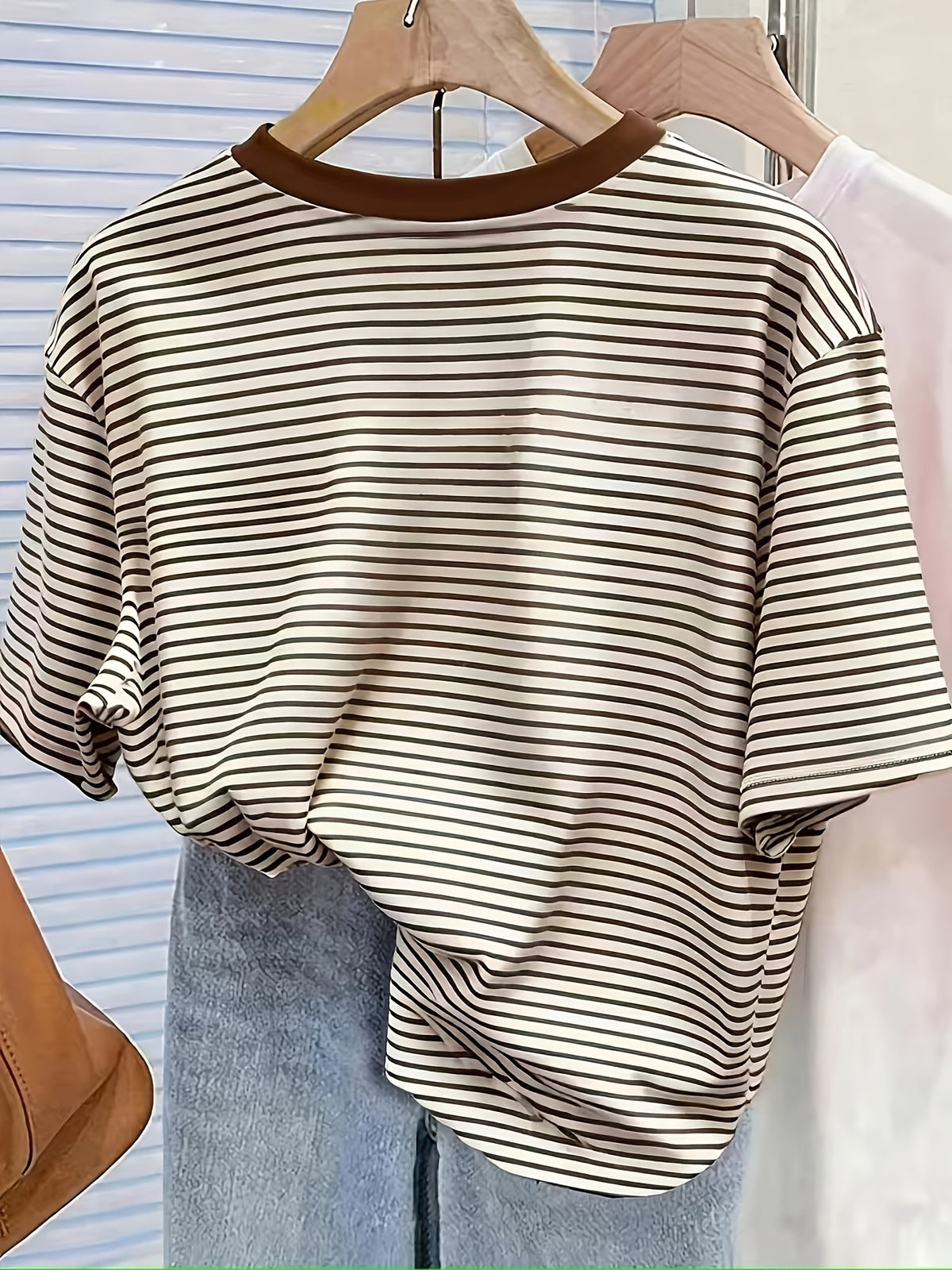 Brown And White Striped Women'S Printed Round Neck Short-Sleeved T-Shirt Style Women'S Top, Round Neck, Slim Fit, Fashionable And Versatile - Mixed colors
