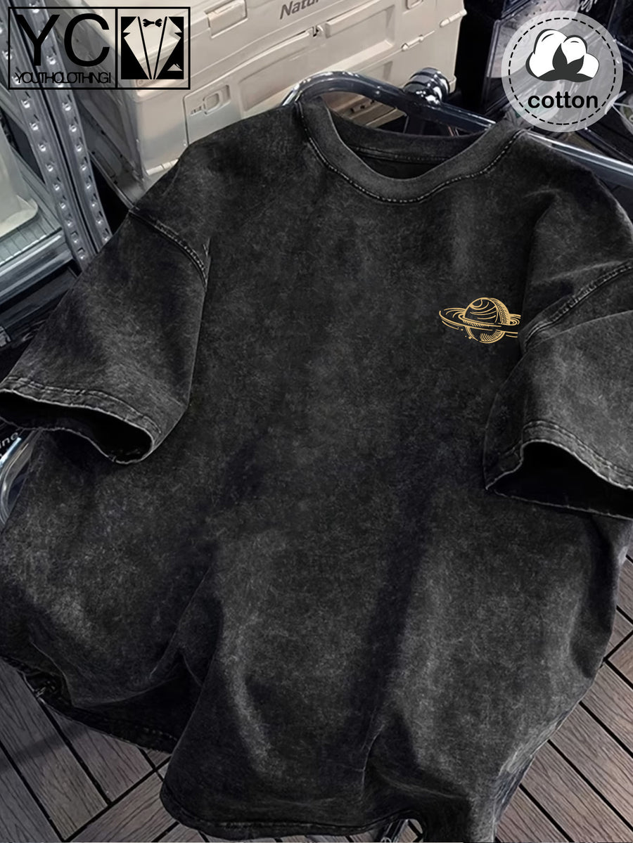 Men's Casual Cosmic Thinker Golden Starry Sky + Thinker Pattern Print T-Shirt, Distressed Washed Denim Vintage Style T-Shirt - Short Sleeve Washed Texture Style, Loose Fit Crew Neck Men's Top with Textured Effect (No Layering/Solid Color) - Black