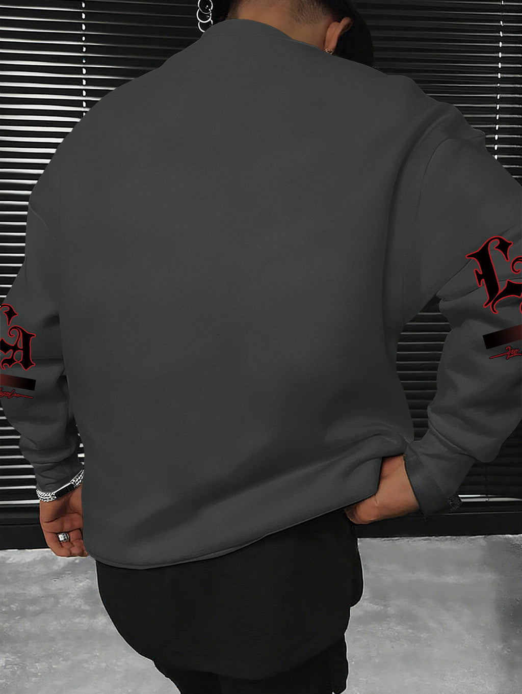 European and American Style Minimalist Round Neck Sweatshirt for Adult Men, "Los Angeles Regional Logo + Vintage Font Gradient Visual" - Grey