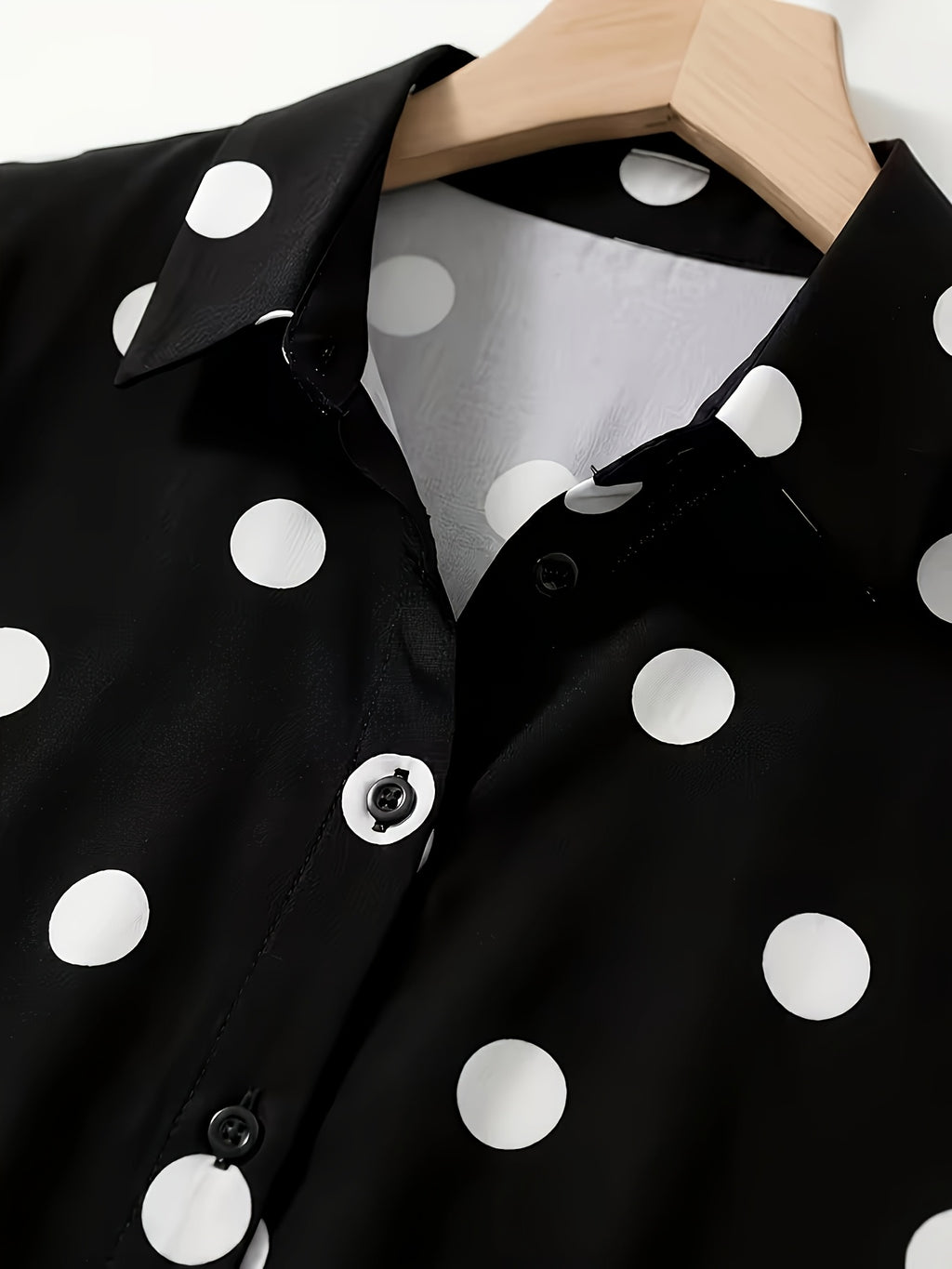 Summer Fashion Black And White Polka Dot Single-Button Off-Shoulder Short Sleeve Shirt, Elegant Casual Women'S Top, Suitable for Office Commute And Daily Wear, Polka Dot Print, Wrinkle-Resistant, Easy Care, Machine Washable - Black