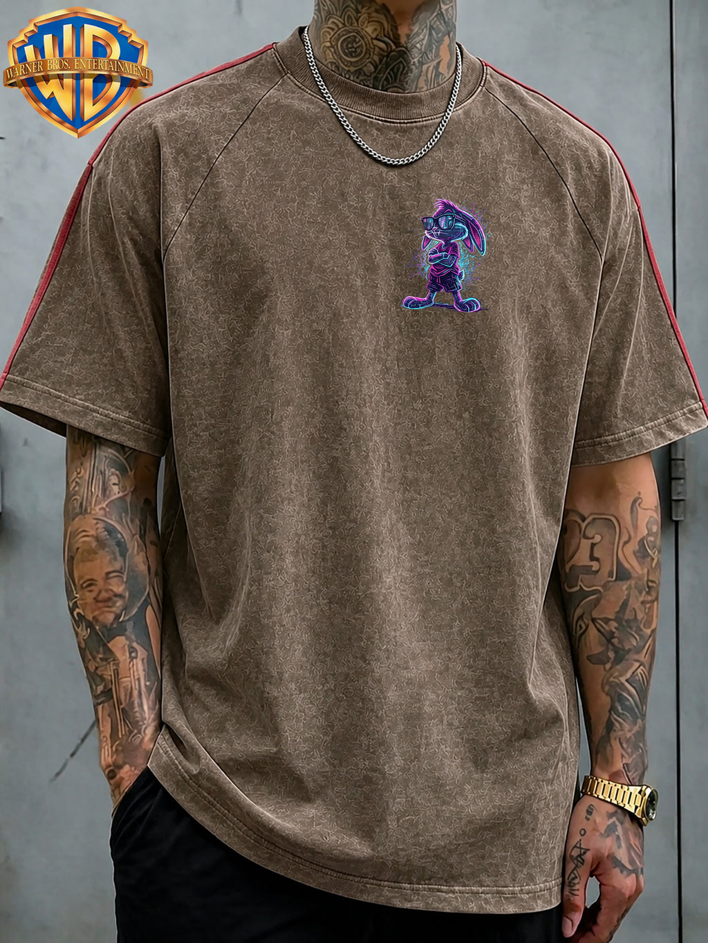 Official Warner Bros. Licensed Product: Neon Effect SEG-Style  Arm-Folded Fashion Glasses Cool Back Print Short-Sleeve T-Shirt, Contrast Striped Sleeve Crew Neck Casual Sport Top. Suitable for Outdoor Sports, Gym, Daily Commuting, and Gifting - Coffee Color