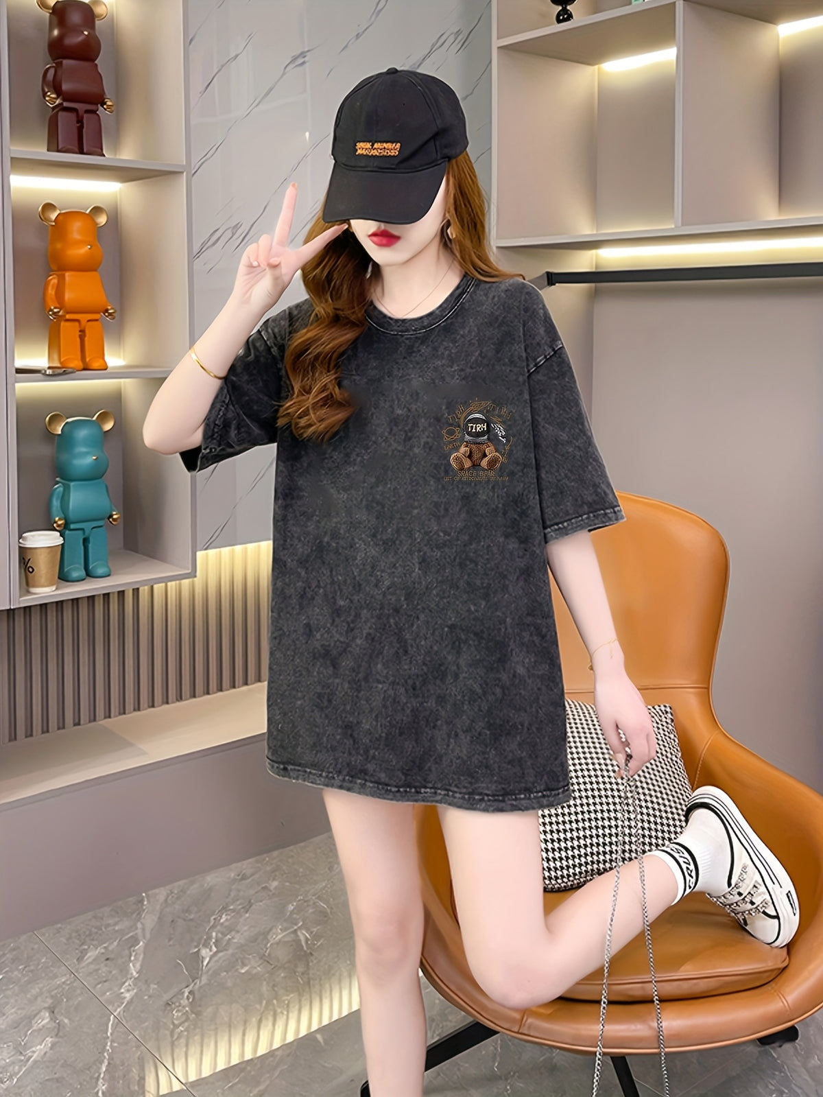 Women's Heavyweight 200gsm Vintage Graphic T-Shirt - Non-Stretch Pure Tee with Retro Bear Back Print, Y2K Streetwear Outfit Essential for Spring/Summer/Fall - Casual Everyday Party Top, Seasonal Wardrobe Staple, Playful Design Shirt, Durable - Black