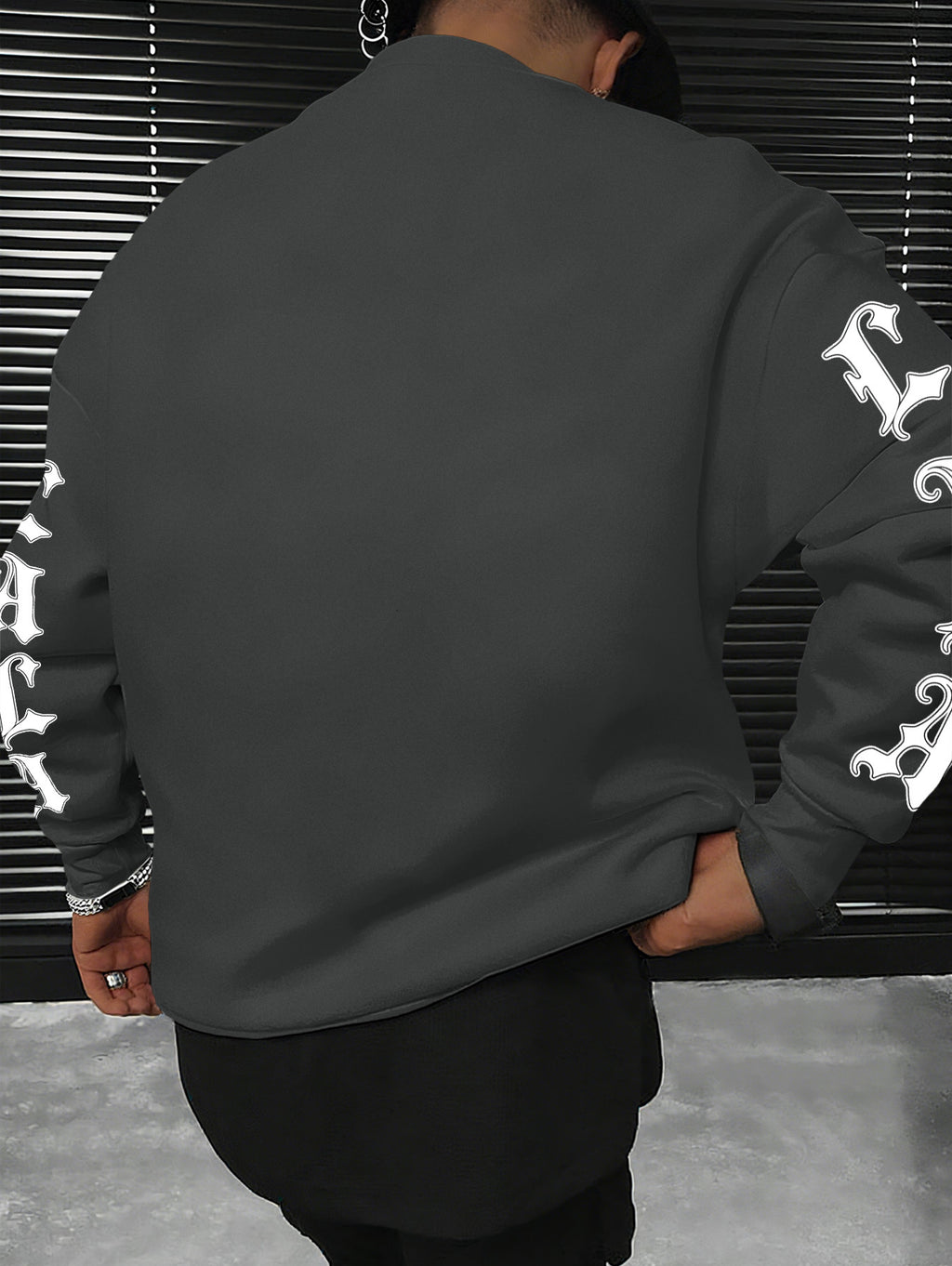Los Angeles LA All-Over Print Gothic Crewneck Sweatshirt" – A Street-style City-inspired Top! A Must-have for Los Angeles Culture Enthusiasts, Perfect for Trendy Outings and Urban-themed Social Events - Grey