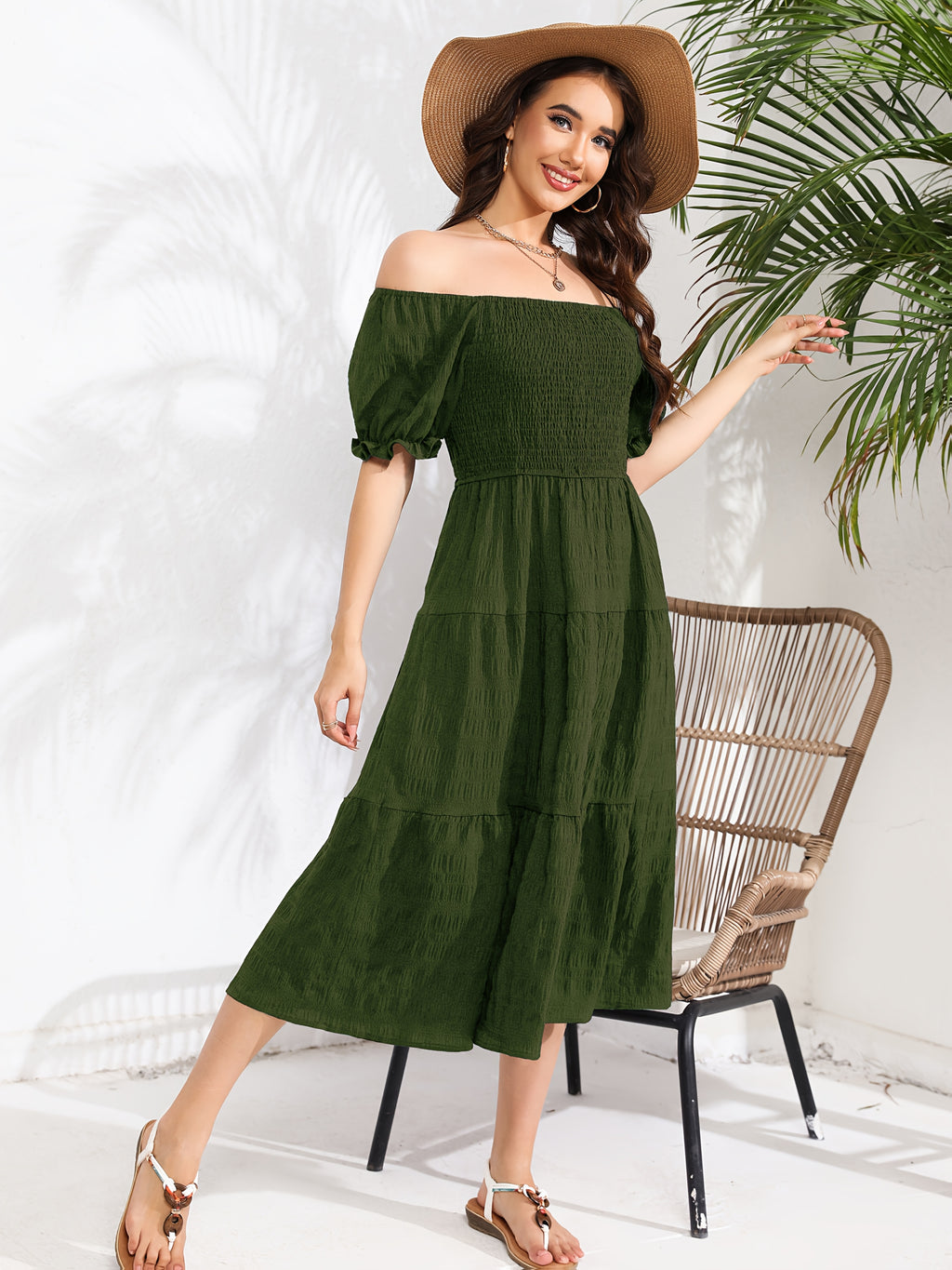 A Solid Color Elegant Dress That Fits The Whole Body. - Olive Green