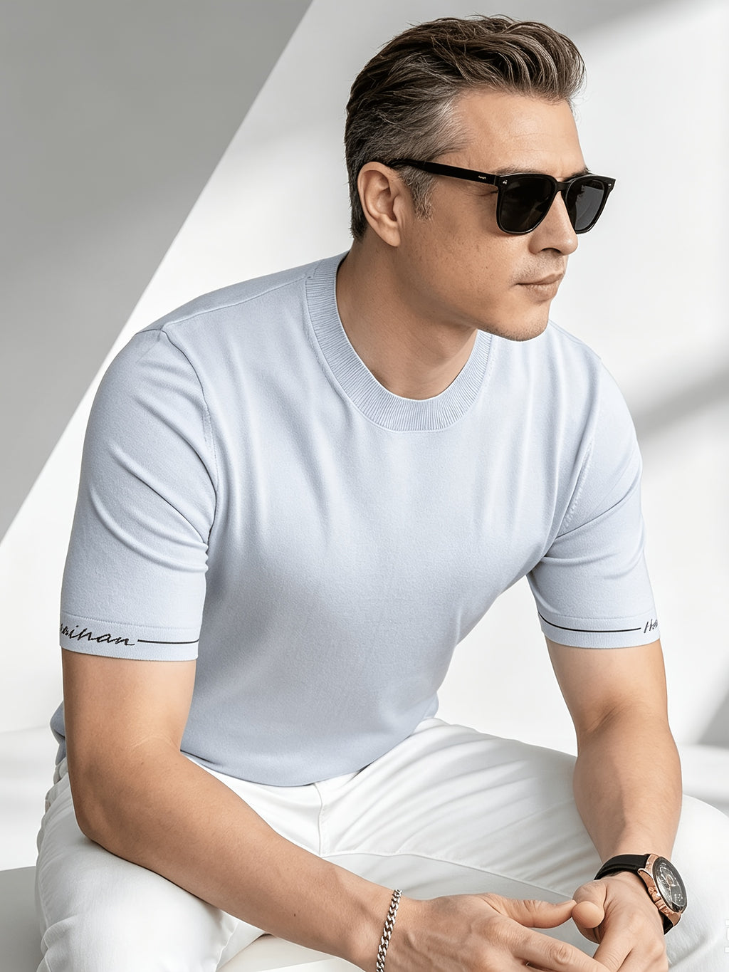 Business-casual Men's Crew Neck Short-sleeve Knit T-shirt, Slim-fit Lightweight and Breathable Knit Top, with Contrast-color Stitching and Letter Embroidery on the Cuffs, Suitable for Daily Wear, Office, and Weekend Outings in Summer - Sky Blue