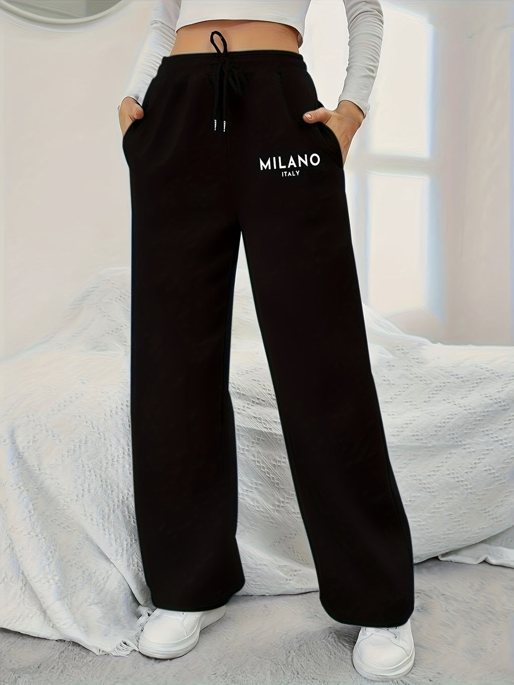 Fashion Women'S Jogging Bottoms - Drawstring Waist, Elasticated Cuffs, Fabric, All-Season Comfort with Trendy Print - Black