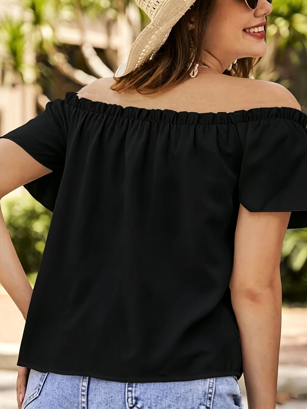 Women'S Spring Summer New Fashion Solid Color Minimalist Off-Shoulder Blouse with Fabric Ruffle Trim - Versatile Short-Sleeve Top for Casual, Vacation And Daily Dates - Black