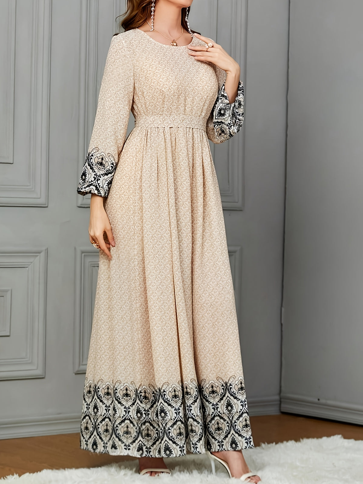 Women's Fashion Positioning Print Long Sleeve Dress - Apricot