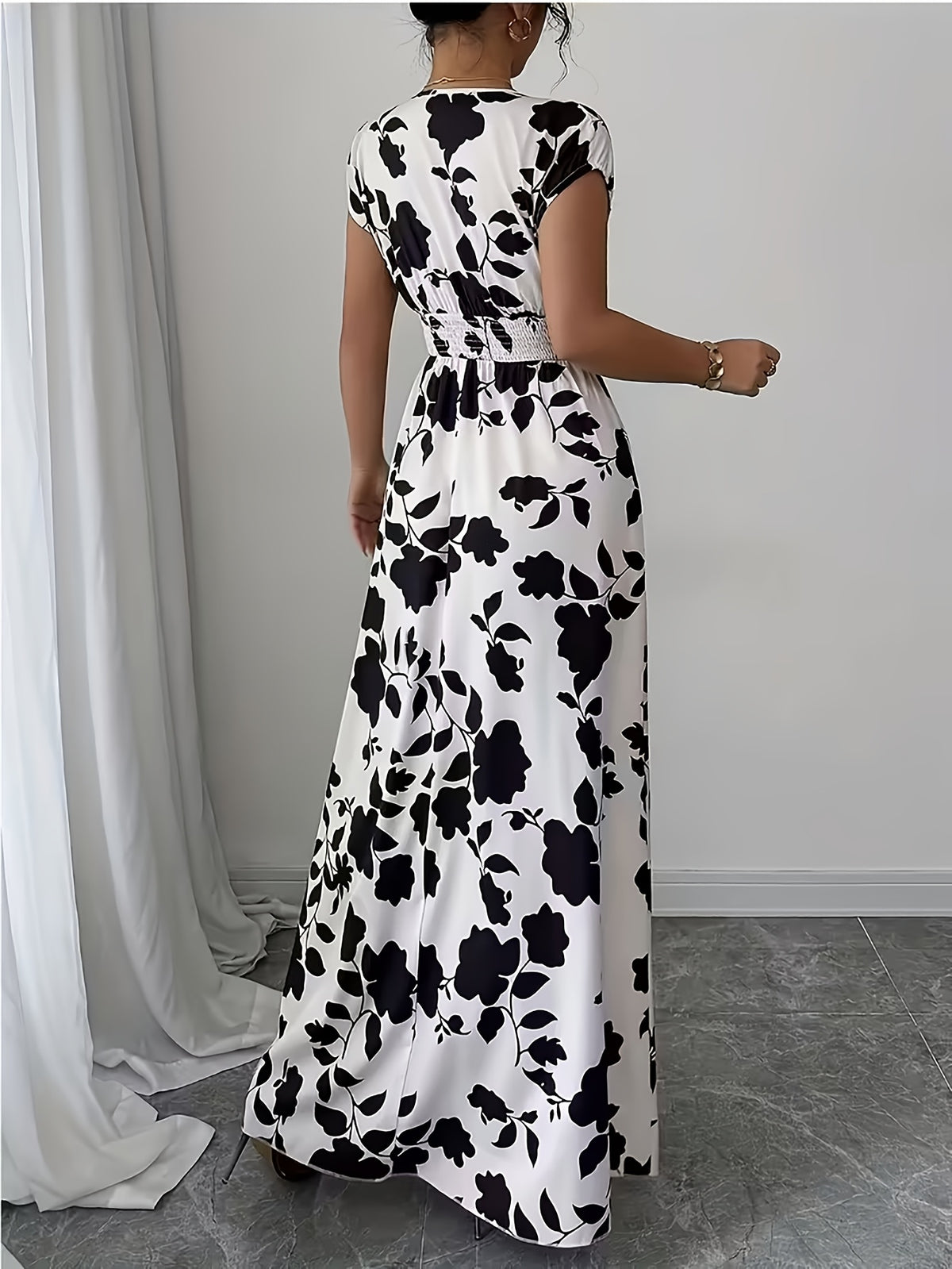 Ladies' V-Neck Floral Print Casual Long Dress | Perfect for Spring/Fall, Shirred Detail, A-Line Pendulum Style - Black